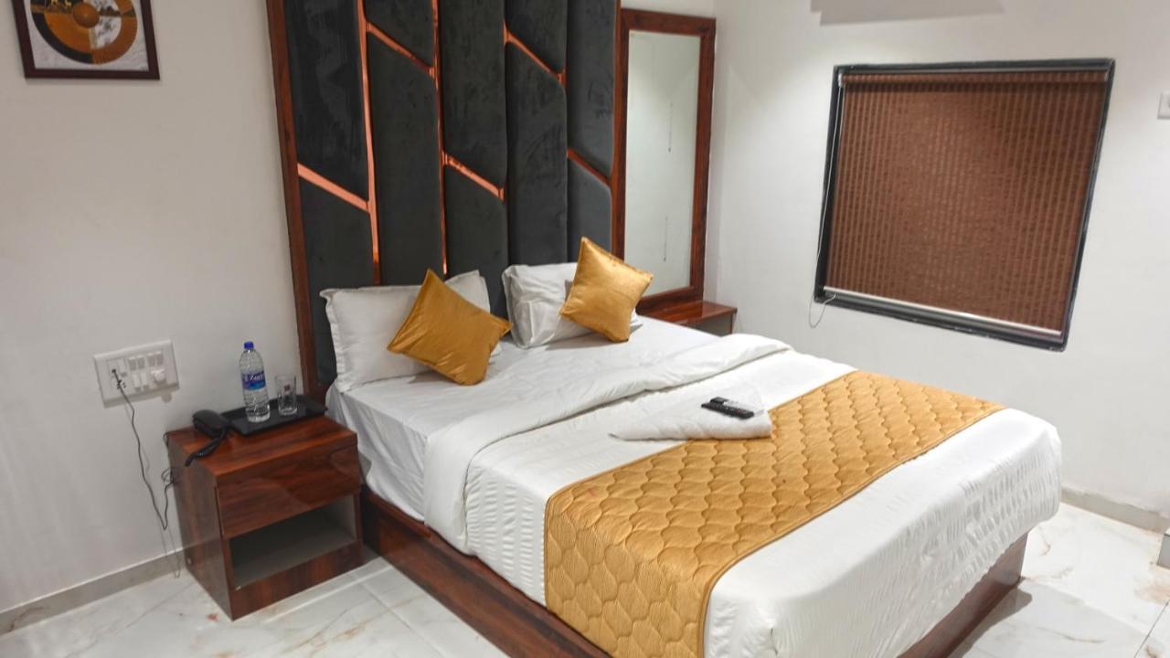 Hotel Palms Residency, Chembur Mumbai Kültér fotó