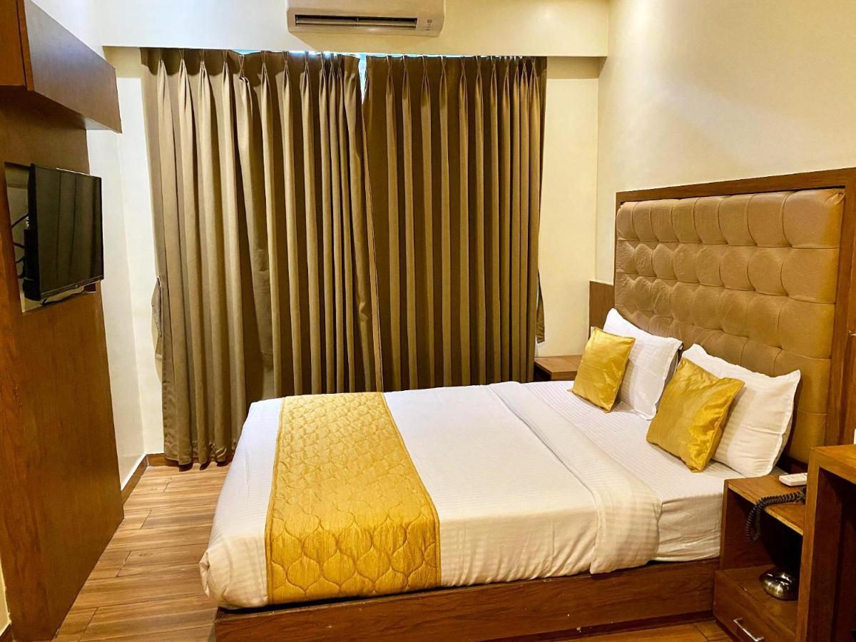 Hotel Palms Residency, Chembur Mumbai Kültér fotó
