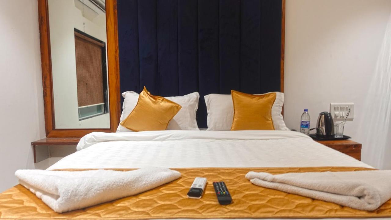 Hotel Palms Residency, Chembur Mumbai Kültér fotó