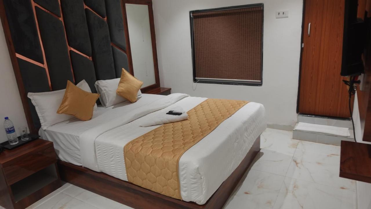 Hotel Palms Residency, Chembur Mumbai Kültér fotó