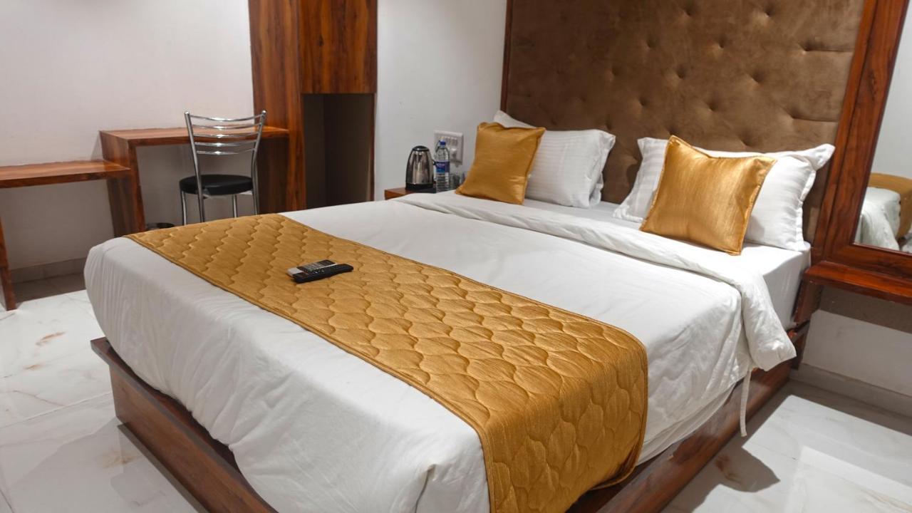 Hotel Palms Residency, Chembur Mumbai Kültér fotó
